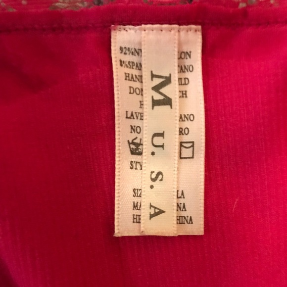 M U.S.A Pink form fitting tank top - Picture 3 of 4